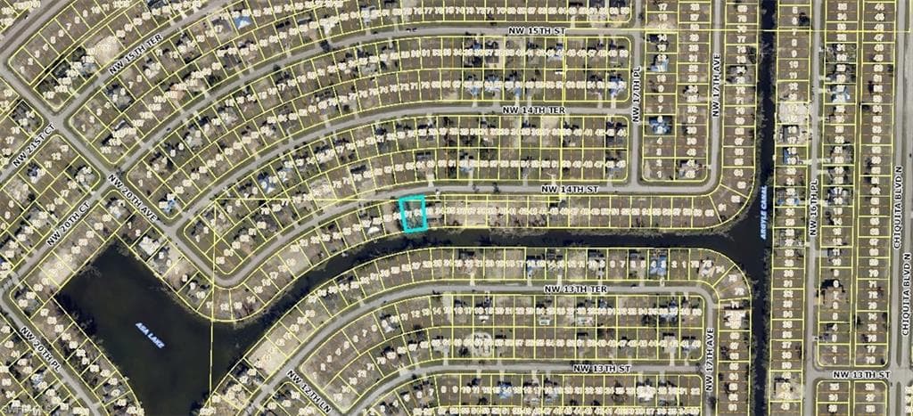 1822 14th ST CAPE CORAL, FL 33993