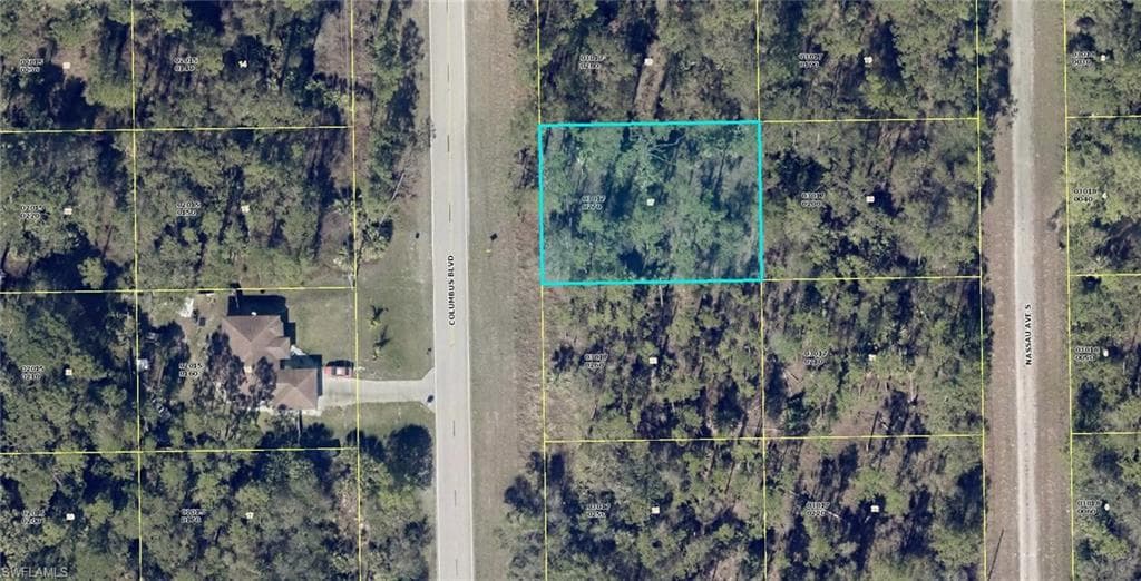 131 Columbus BLVD LEHIGH ACRES, FL 33936