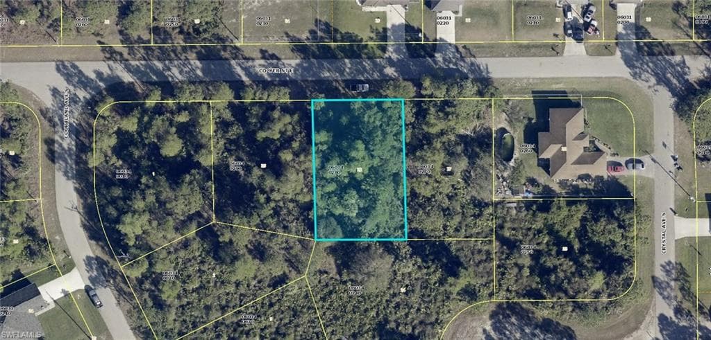 746 Colyer ST E LEHIGH ACRES, FL 33974