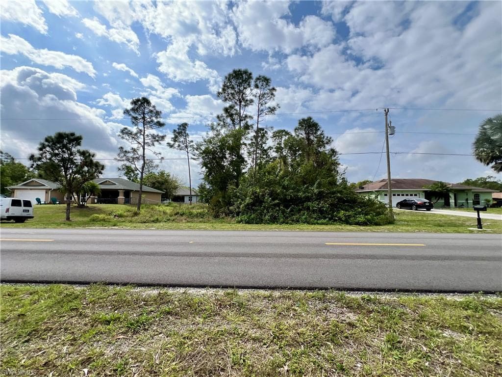 3911 Sunset RD LEHIGH ACRES, FL 33971