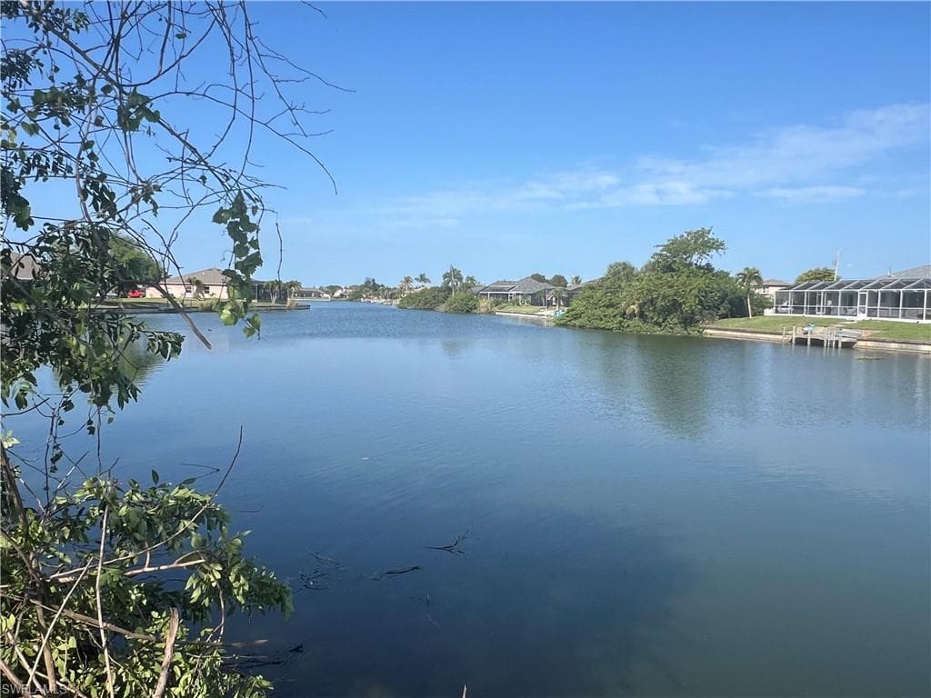 2109 NE 4th ST CAPE CORAL, FL 33909