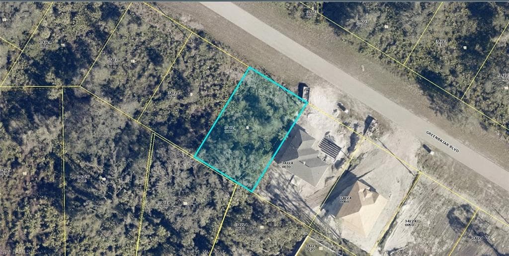 645 Greenbriar BLVD LEHIGH ACRES, FL 33972
