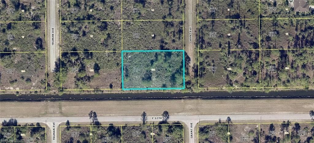1201 Grant AVE LEHIGH ACRES, FL 33974