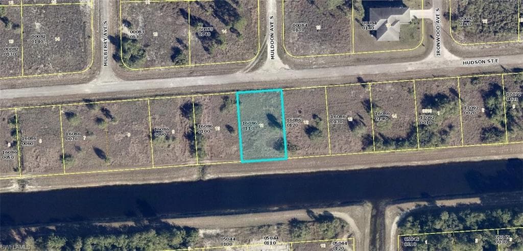1222 HUDSON ST E LEHIGH ACRES, FL 33974