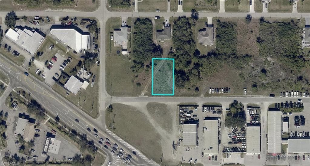 3214 5th ST W LEHIGH ACRES, FL 33971