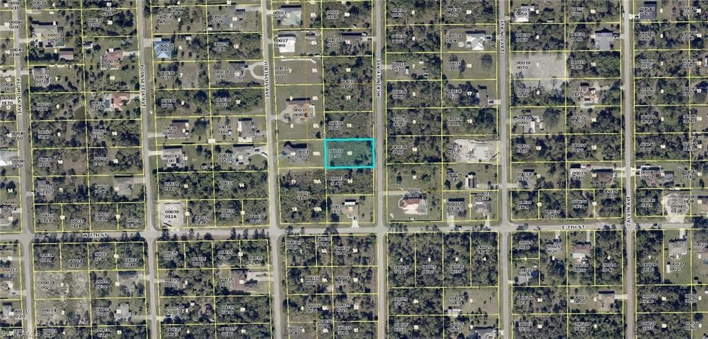 705 McKinley AVE LEHIGH ACRES, FL 33972