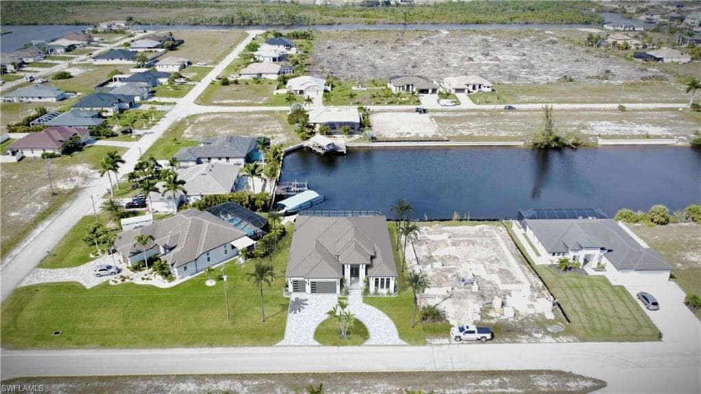 4205 Gulfstream PKWY CAPE CORAL, FL 33993