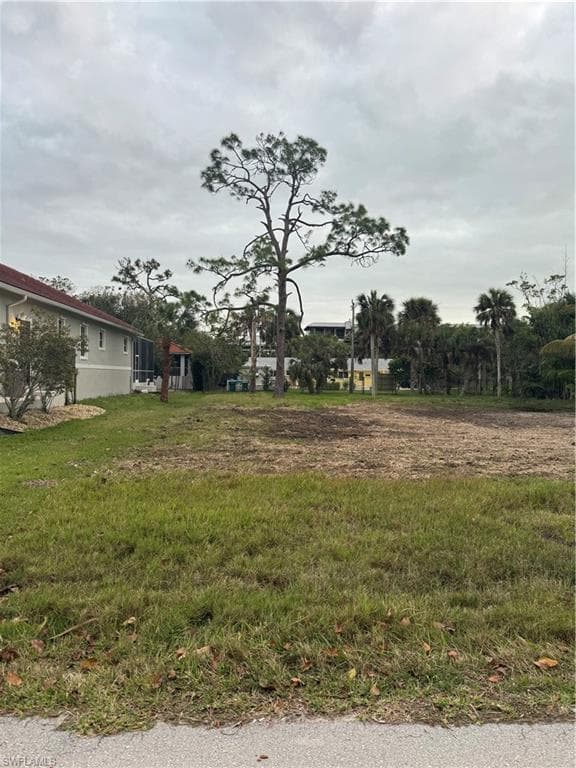 XXX Danford ST NAPLES, FL 34112
