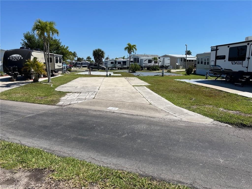 19681 Summerlin #146 RD FORT MYERS, FL 33908