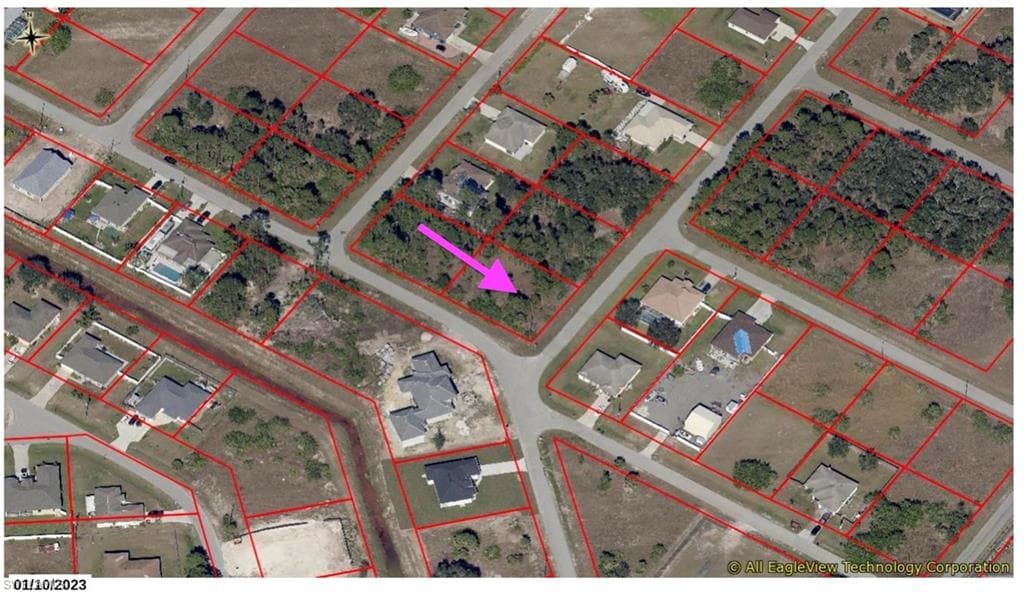 2401 Claude AVE N LEHIGH ACRES, FL 33971
