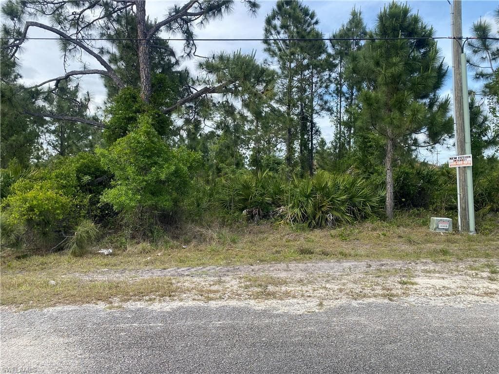 757 Newell ST E LEHIGH ACRES, FL 33974