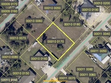 2420-2422 HERB AVE S LEHIGH ACRES, FL 33973