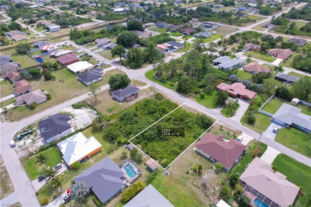 3204 13th ST W LEHIGH ACRES, FL 33971