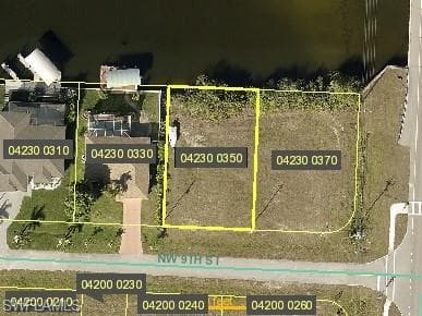 3205 NW 9th ST CAPE CORAL, FL 33993