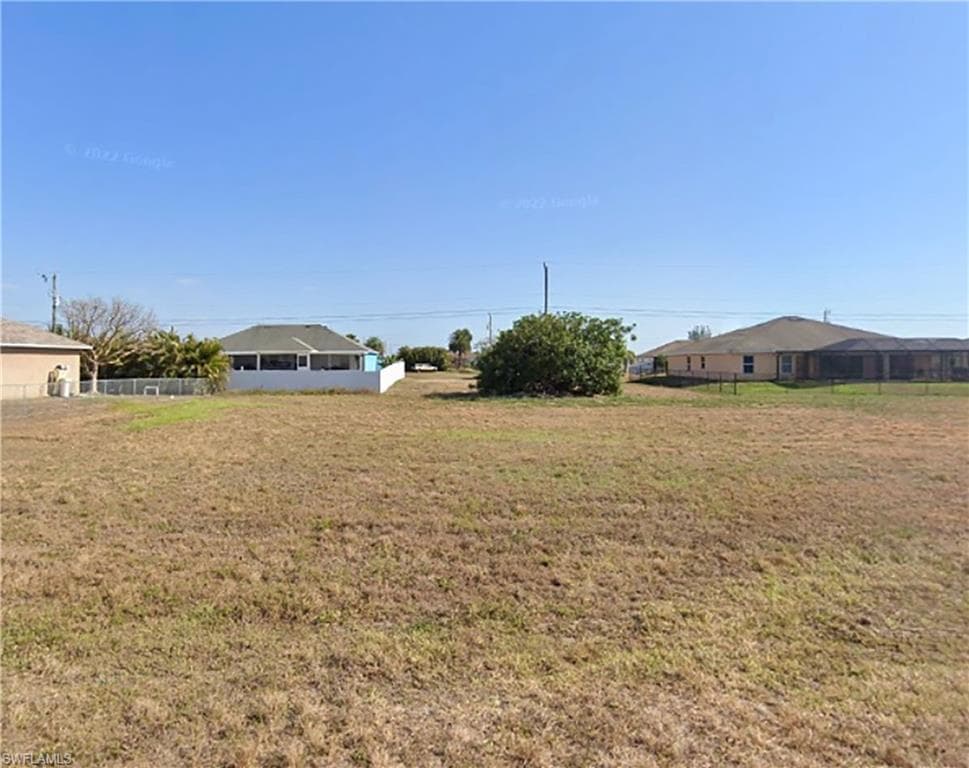 402 NW 10th ST CAPE CORAL, FL 33993