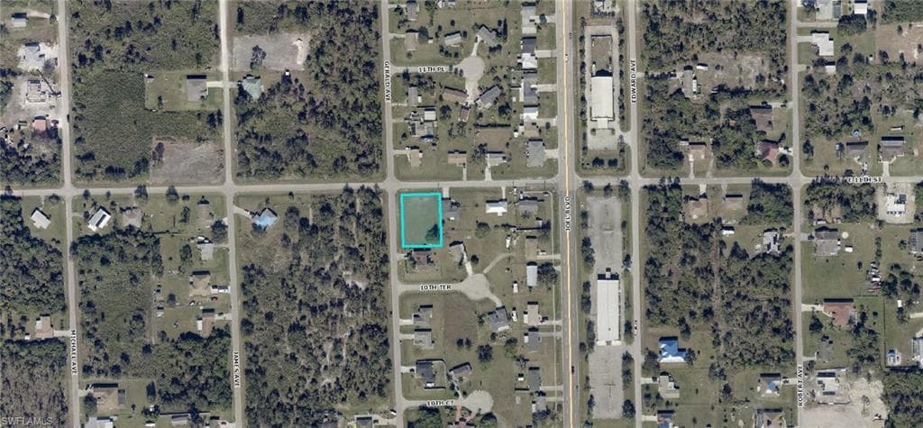 2250 E 11th ST LEHIGH ACRES, FL 33936