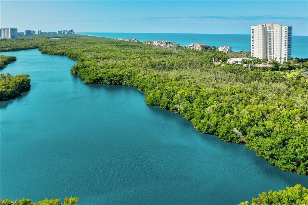 8960 Bay Colony DR 603 NAPLES, FL 34108