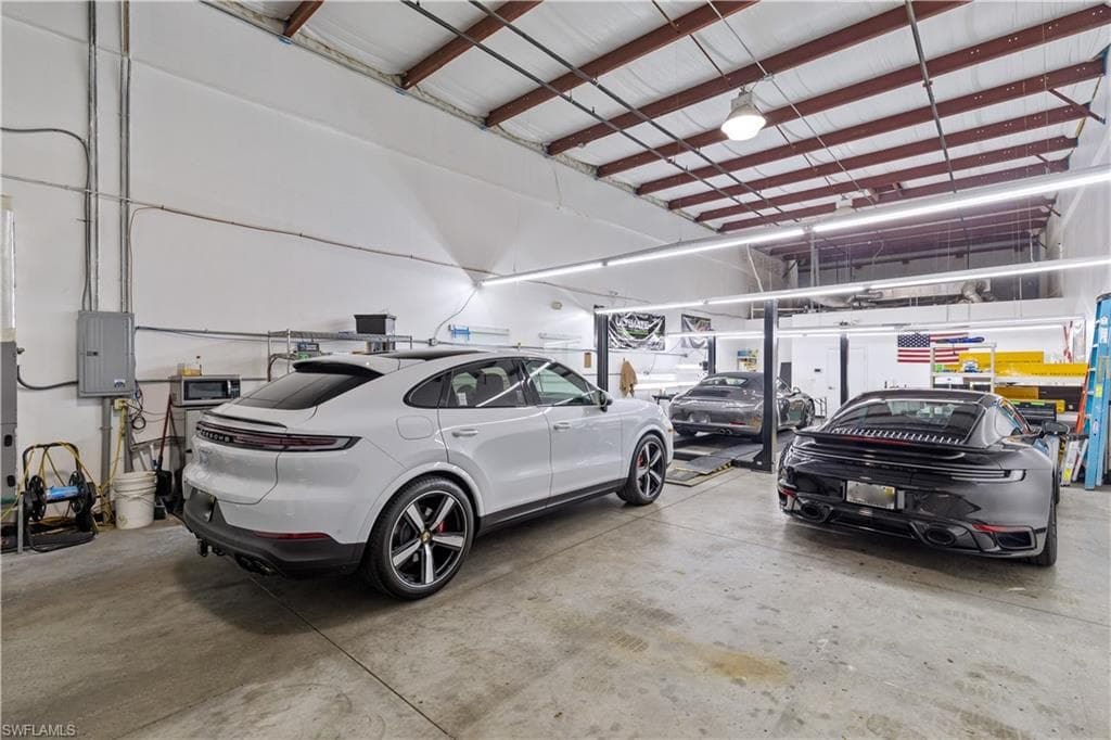 17000 Alico Commerce CT 1500 FORT MYERS, FL 33967