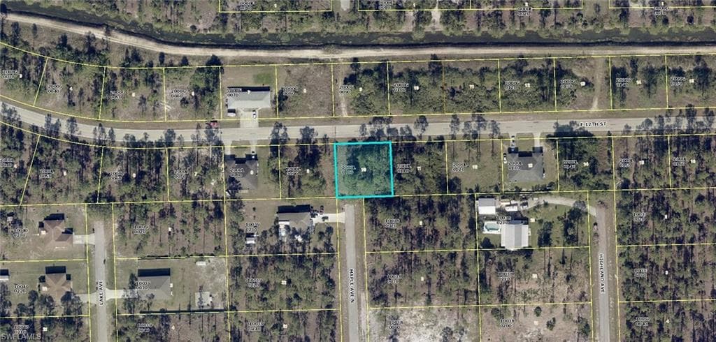 1000 E 12th ST LEHIGH ACRES, FL 33972