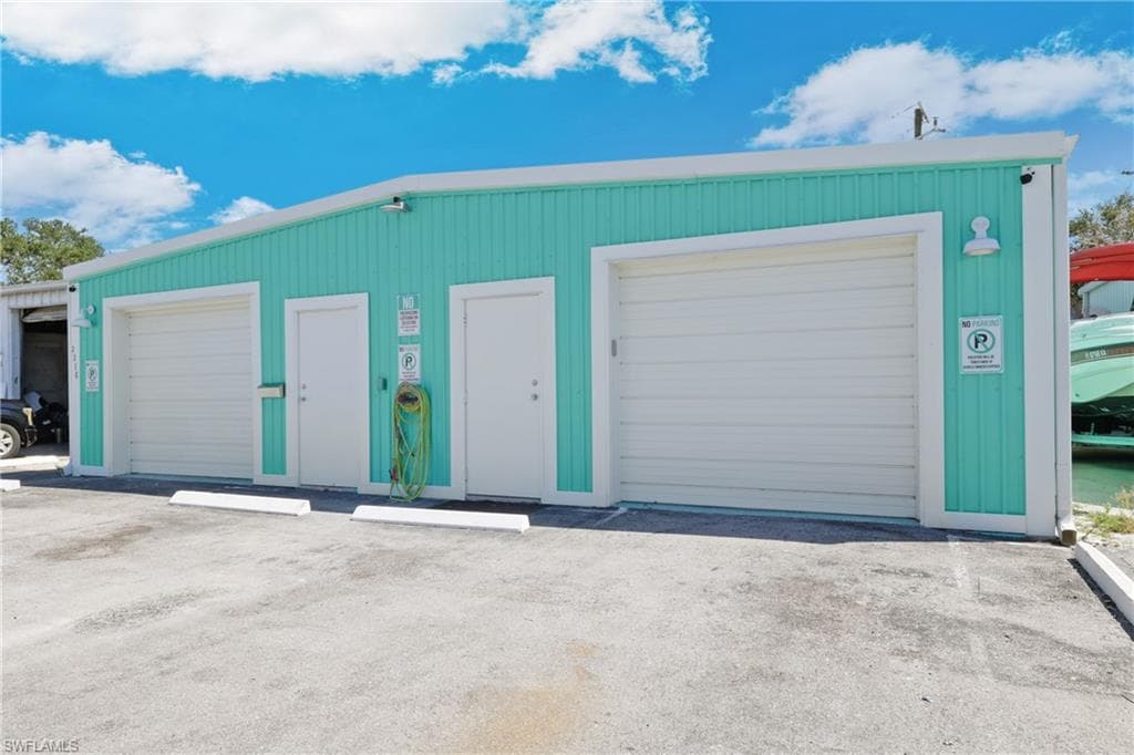 2316 Kirkwood AVE NAPLES, FL 34112