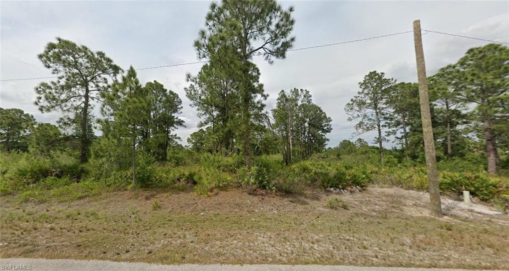 2512 43rd ST W LEHIGH ACRES, FL 33971