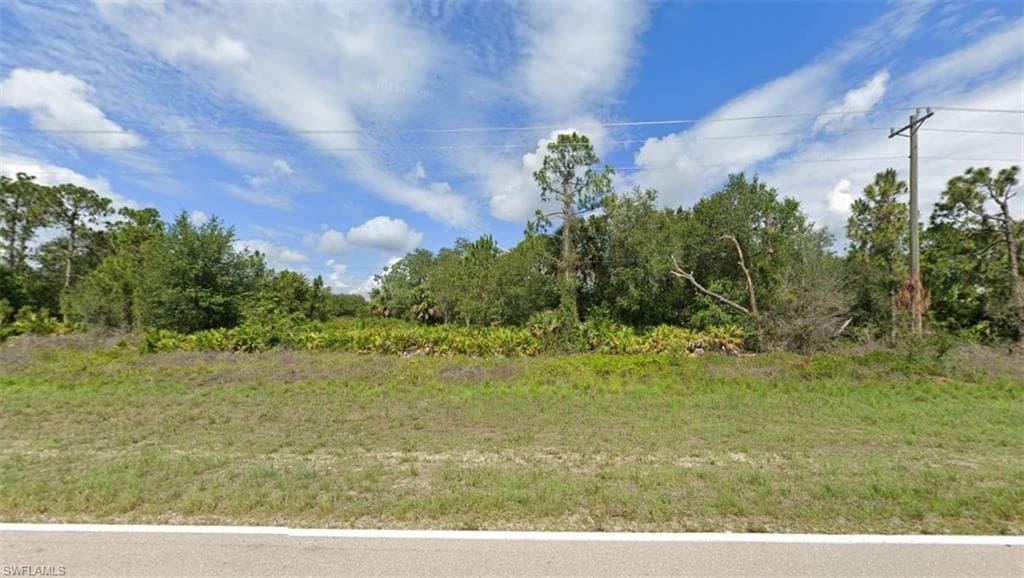 220 Columbus BLVD S LEHIGH ACRES, FL 33936