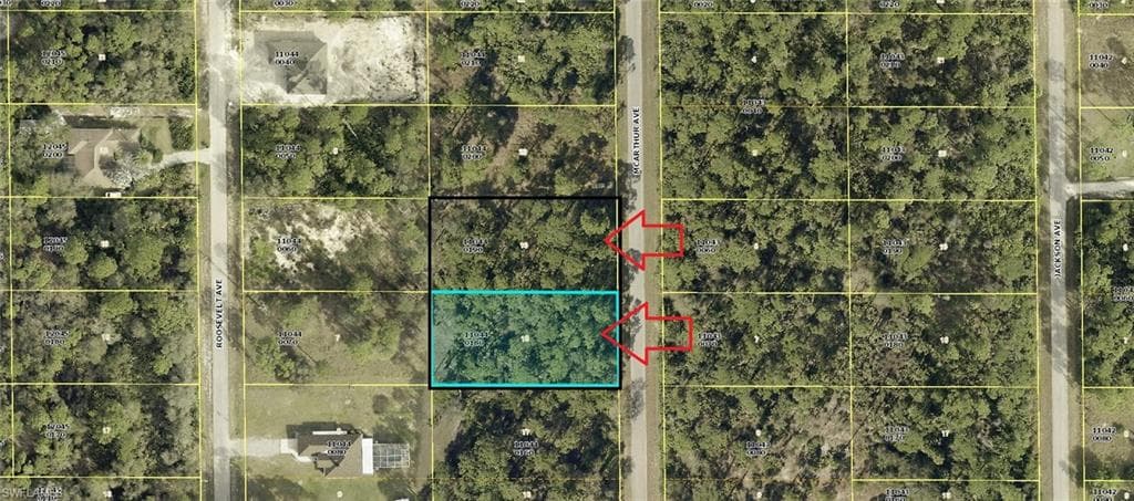 1911 McArthur AVE LEHIGH ACRES, FL 33972