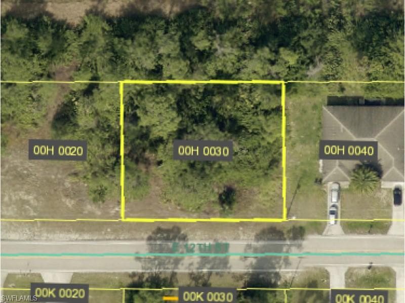 409 12th ST LEHIGH ACRES, FL 33972