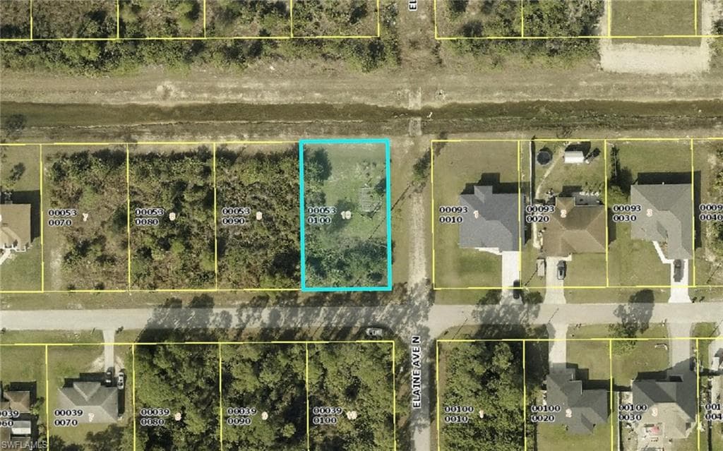 2700 20th ST W LEHIGH ACRES, FL 33971