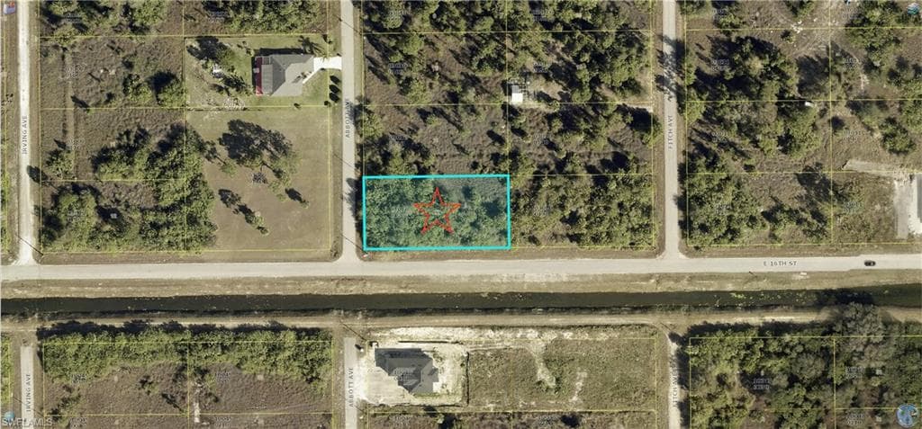 1600 Abbott AVE LEHIGH ACRES, FL 33972