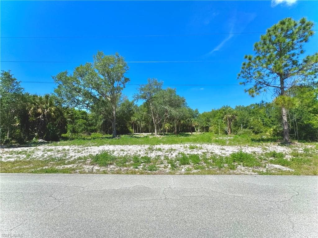 1609 Truman AVE LEHIGH ACRES, FL 33972