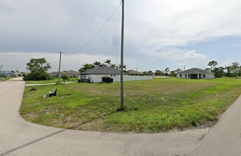 4420 NE 15th AVE CAPE CORAL, FL 33909