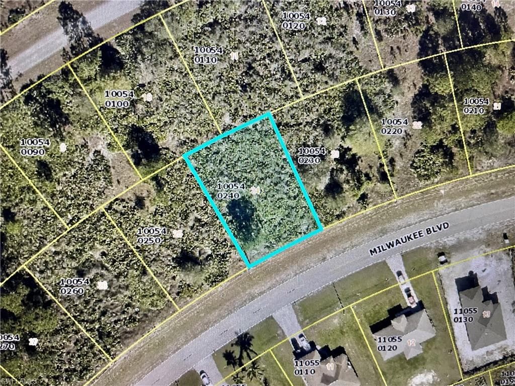 1161 Milwaukee BLVD LEHIGH ACRES, FL 33974