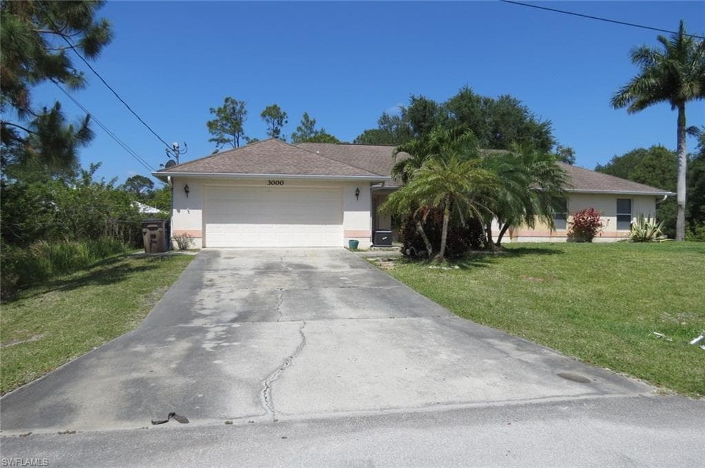 3000 Gordon AVE S LEHIGH ACRES, FL 33973