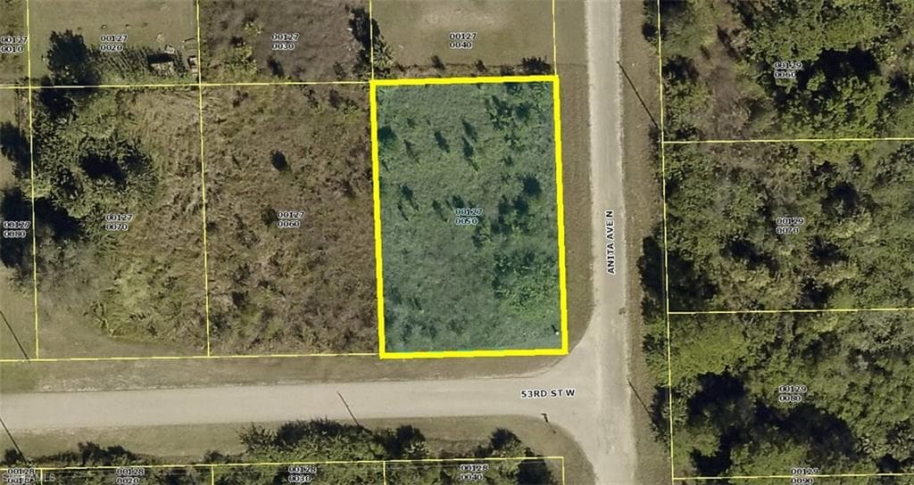 2506 53rd ST W LEHIGH ACRES, FL 33971