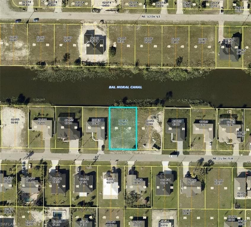 917 NE 11th TER CAPE CORAL, FL 33909