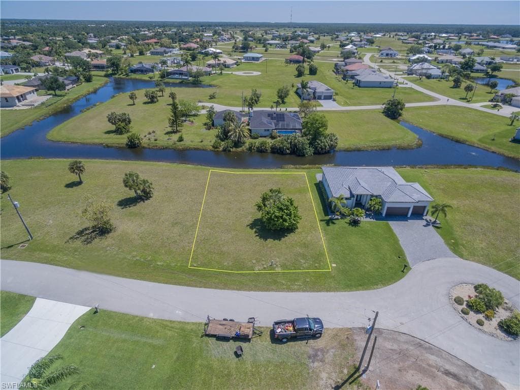 17282 Carroway LN PUNTA GORDA, FL 33955