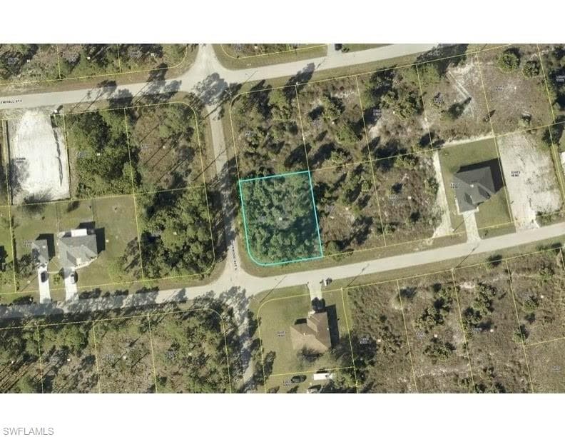 733 Phelps ST E LEHIGH ACRES, FL 33974