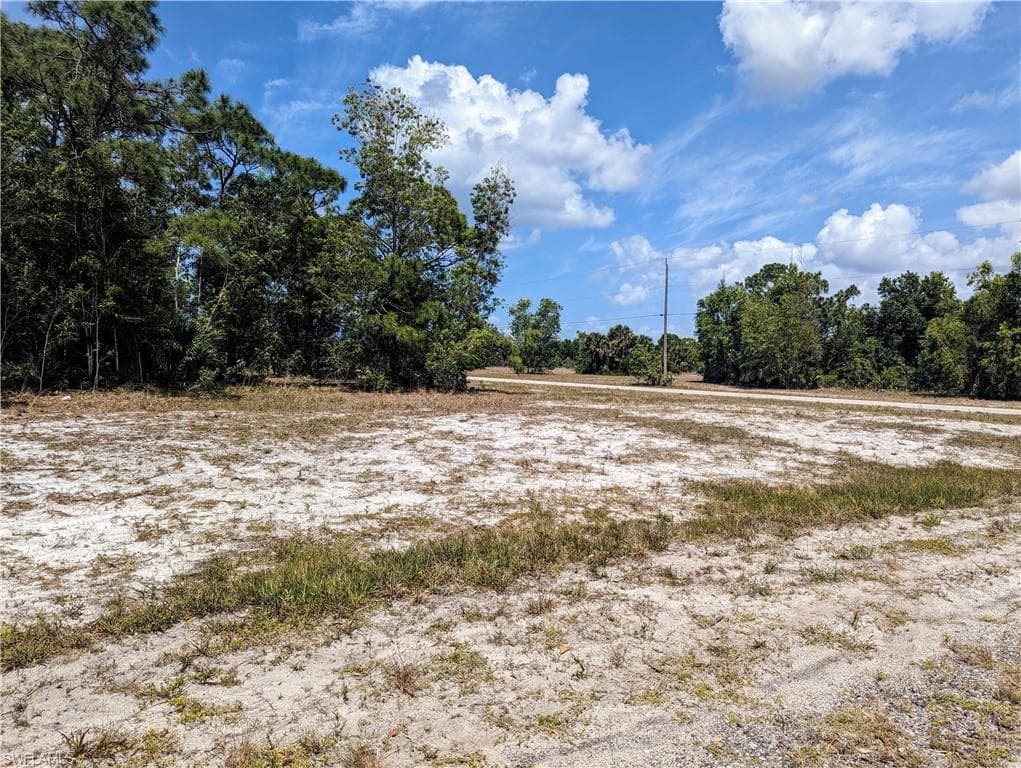 3700 46th LN CAPE CORAL, FL 33993