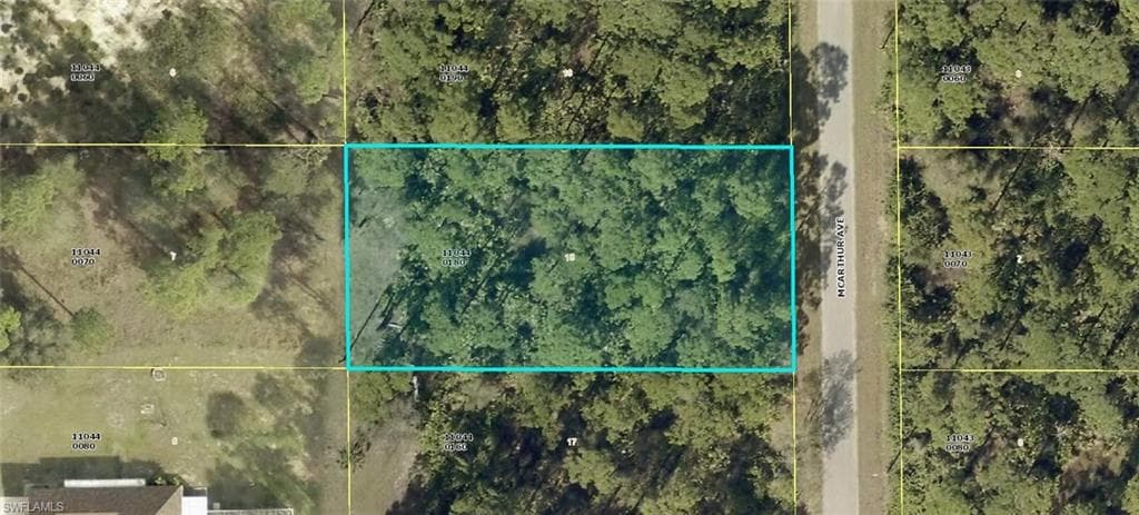 1911 McArthur AVE LEHIGH ACRES, FL 33972