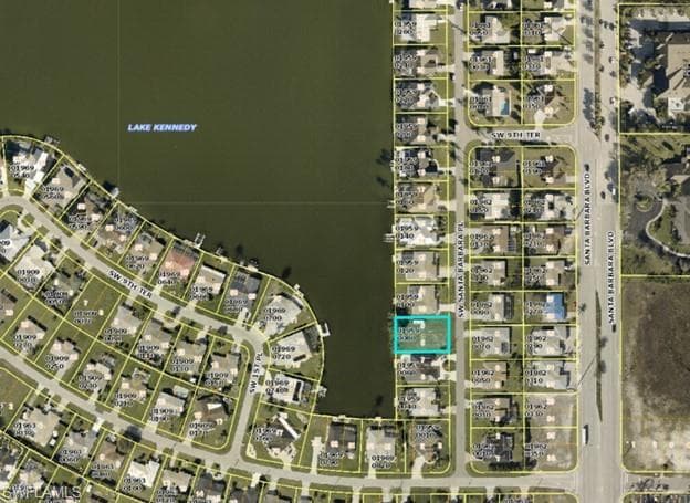 922 SW Santa Barbara PL CAPE CORAL, FL 33991