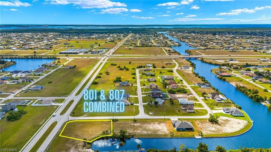 807 NW 29th AVE CAPE CORAL, FL 33993