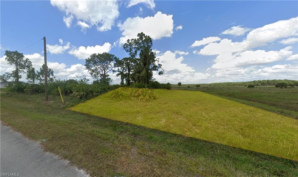 9006 Melody CT LABELLE, FL 33935
