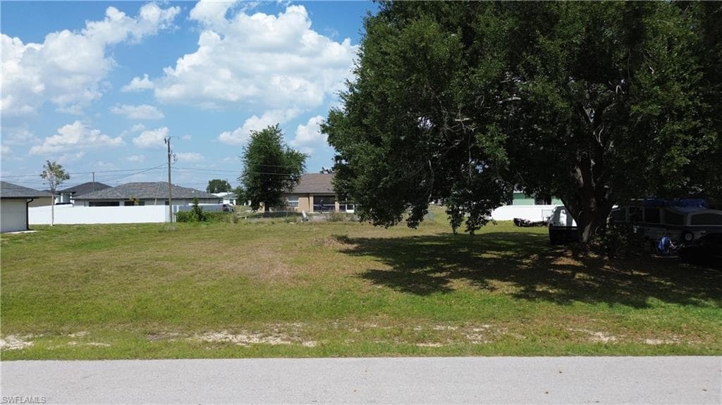 457 NE 2nd AVE CAPE CORAL, FL 33909