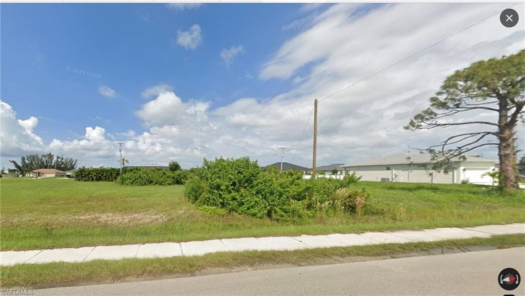 502 SW 28th AVE CAPE CORAL, FL 33991