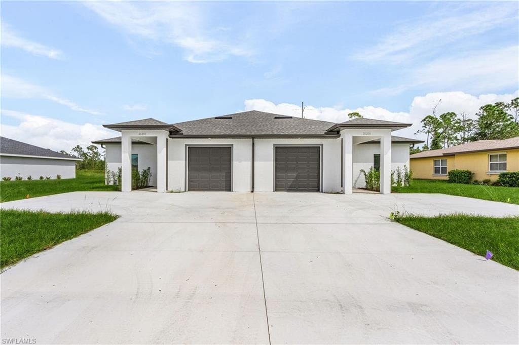 1140-1142 Gordon AVE S LEHIGH ACRES, FL 33973