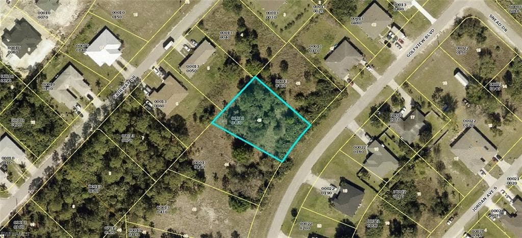 4898-4900 Golfview BLVD LEHIGH ACRES, FL 33973