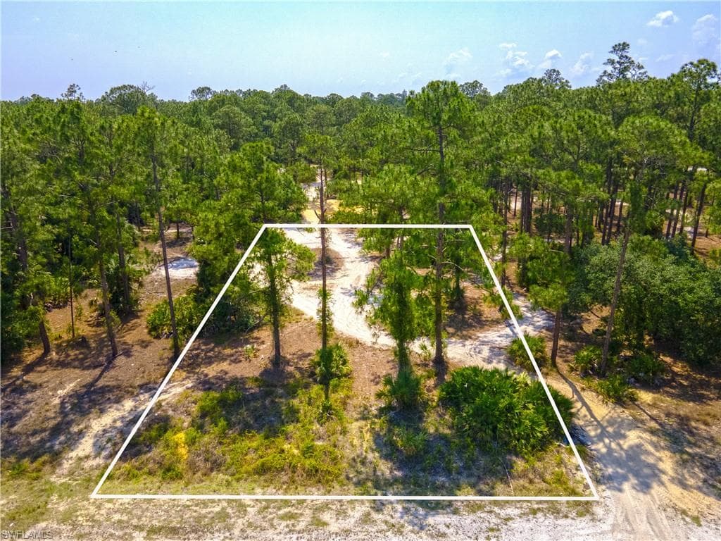 5 Louis AVE LEHIGH ACRES, FL 33936