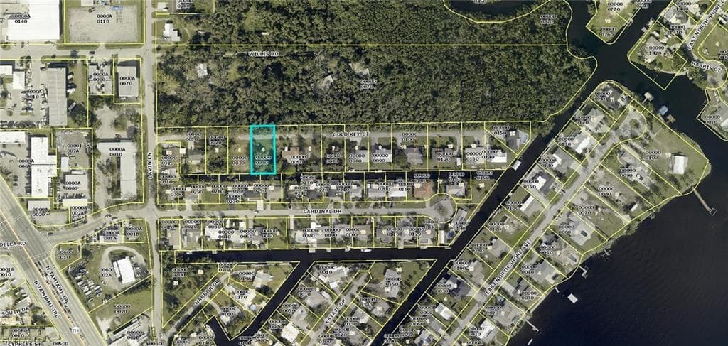 76 Gold Key CT NORTH FORT MYERS, FL 33917