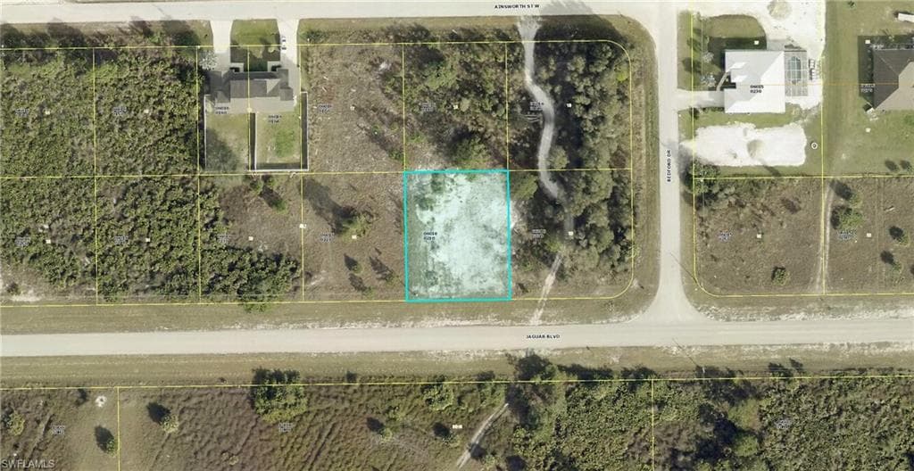 973 Jaguar BLVD LEHIGH ACRES, FL 33974